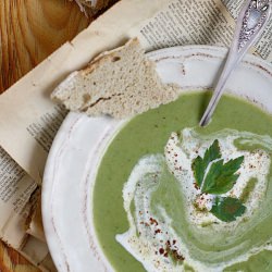 Green Pea Soup with Cinnamon - Recipe photo by Hermina
