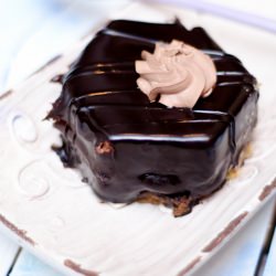 Delicious Cake with Chocolate - Recipe photo by Antonina