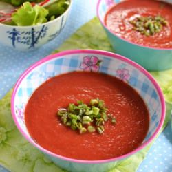 Red Beet Soup - Recipe photo by Naturelita