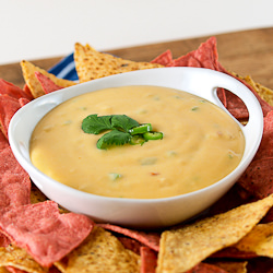 Creamy Chili Con Queso - Recipe photo by EvilShenanigans