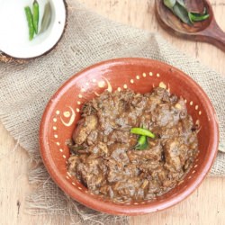 Chicken in Roasted Coconut Gravy - Recipe photo by kothiyavunu
