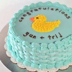 Baby Shower Duckie Cake - Recipe photo by i-heart-baking