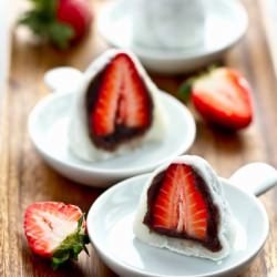 Strawberry Daifuku - Recipe photo by Just One Cookbook