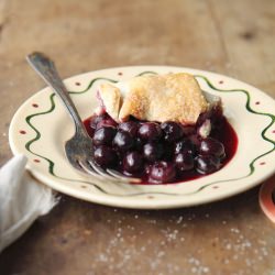Little Blueberry Pie - Recipe photo by alwayswithbutter