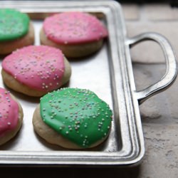 Soft Frosted Sugar Cookies - Recipe photo by bowllicking