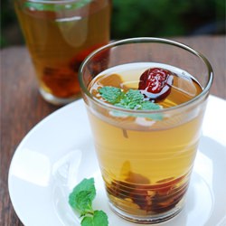 Mint Tea With Honey & Red Dates - Recipe photo by che-cheh
