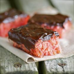 Chocolate Covered Strawberry Cake - Recipe photo by NamelyMarly