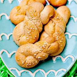 Koulourakia – Greek Easter Cookies - Recipe photo by browniebites