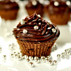 Gluten-Dree Chocolate Cupcakes - Recipe photo by bananamondaes