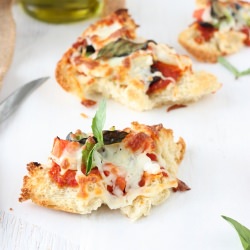 Pizza Bites - Recipe photo by Dishesfrommykitchen