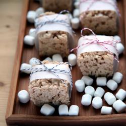 Cinnamon Rice Krispie Treats - Recipe photo by bowllicking