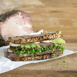 Roasted Pork Loin - Recipe photo by onionchoco