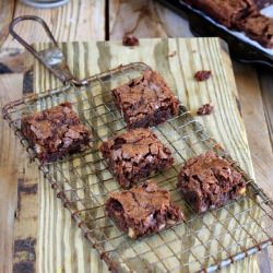 Katharine Hepburn's Brownies - Recipe photo by Collaborativecurry