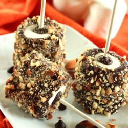 Nutty Buddy Marshmallow Pops - Recipe photo by Soffia Wardy