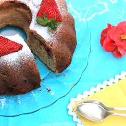 Strawberry Bundt Cake - Recipe photo by Carrot Cake
