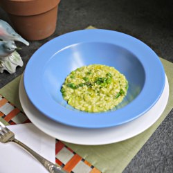 Fresh Spring Pea Risotto - Recipe photo by Gustia Food