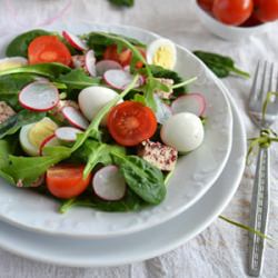 Green Salad with Quail Eggs - Recipe photo by Naturelita