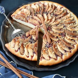 Egg and dairy free apple tart - Recipe photo by Miuda
