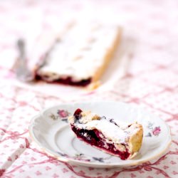 Tarte with red fruits - Recipe photo by UnaZebrApois