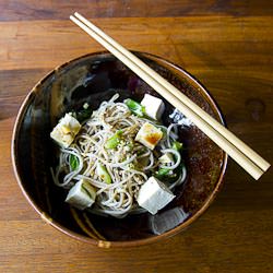 Ginger Scallion Noodles w/ Tofu - Recipe photo by dailywaffle