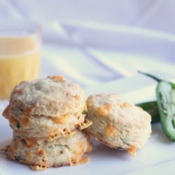 Cheddar Jalapeño Scones - Recipe photo by bowllicking