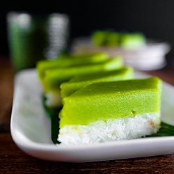 Kuih Seri Muka - Recipe photo by pickyin