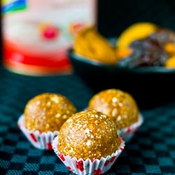 Fig and Date Balls - Recipe photo by kkramya