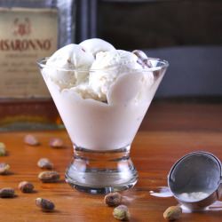 Pistachio Amaretto Ice Cream - Recipe photo by kneadtocook