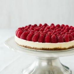 Cheesecake with Fresh Berries - Recipe photo by cristinaferrarecooks