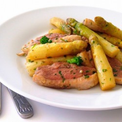 Duck & asparagus stir fry - Recipe photo by alison