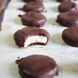 Chocolate Covered Mint Patties - Recipe photo by emvoneuw