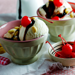Salty Peanut & Chocolate Sundaes - Recipe photo by Simply Delicious