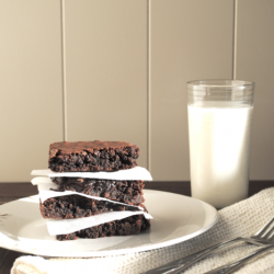 Chocolate Chip Cocoa Brownies - Recipe photo by oneteaspoonhomemade
