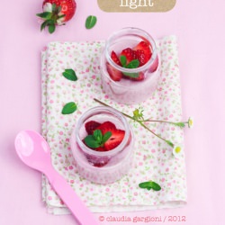 Pudding with Strawberry - Recipe photo by ilgattogoloso