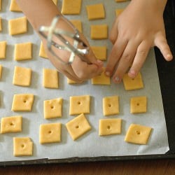 Cheese Crackers - Recipe photo by mbeach