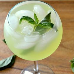 Fresh Basil Lemonade - Recipe photo by claireg