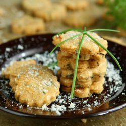 Whole Wheat Cheese Crackers - Recipe photo by angiesrecipes
