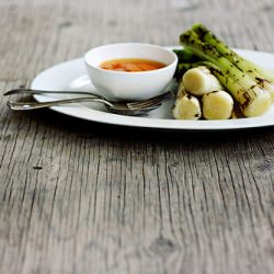romesco sauce w/ leeks - Recipe photo by tara