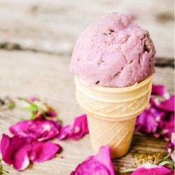 Rose Petal Ice Cream - Recipe photo by atria