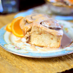Dangerously Quick Cinnamon Rolls - Recipe photo by Sugarmagphoto