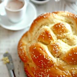 Honey White Challah - Recipe photo by thefoodielovers