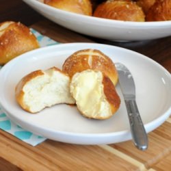 Soft Pretzel Buns - Recipe photo by lemonsavory