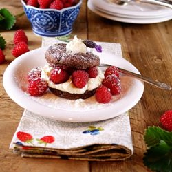 Raspberry Chocolate Shortcakes - Recipe photo by Pachecopatty