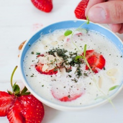 Almond soup - Recipe photo by Andie
