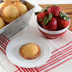 Strawberry Hand Pies - Recipe photo by EvilShenanigans