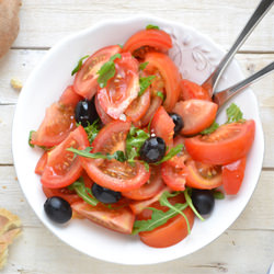 Tomato Salad with Salt - Recipe photo by Paz