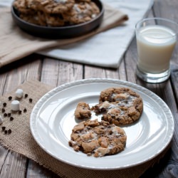 Ooey, Gooey & Chewy S'mores Cookies - Recipe photo by simple craves and olive oil