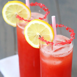 Sparkling Strawberry Lemonade - Recipe photo by gimme some oven