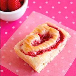 Raspberry Pinwheels - Recipe photo by tuttidolci