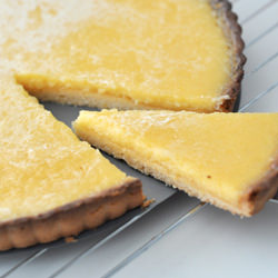 Heston's Lemon Tart - Recipe photo by droolfactor